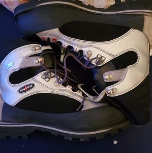 Mens kayland boots size 12